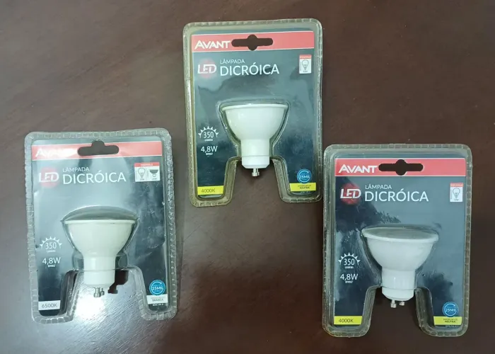 LÂMPADA LED DICRÓICA MARCA AVANT (3 UNIDADES).