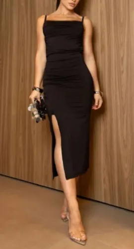 Vestido Preto Midi Fenda