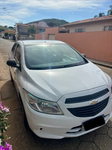 Chevrolet Onix JOY Hatch 1.0 8V Flex Mec. 4P 2018