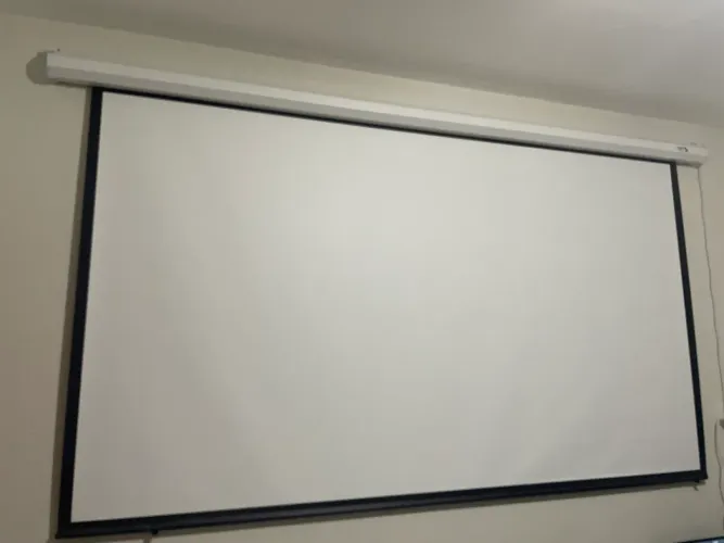 Tela de Projeção Automática GRM