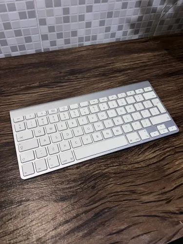 Apple keyboard 