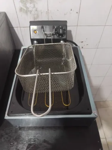 Fritadeira nova