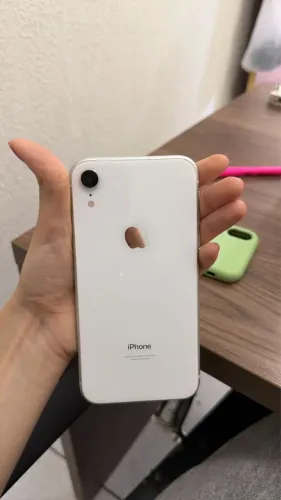 IPHONE XR 64gb