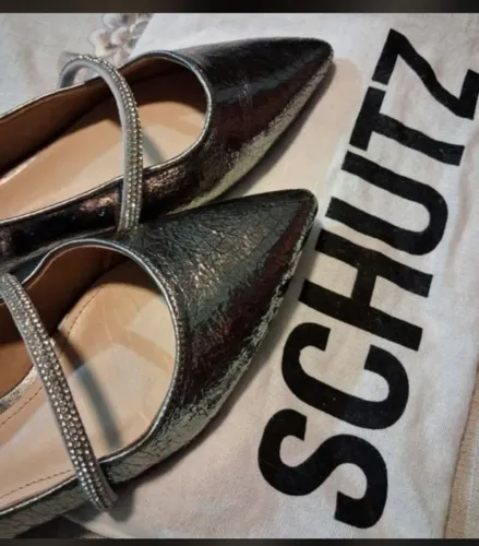 Sandália sapato Schutz prateada nova