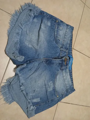 Vende-se shorts jeans 
