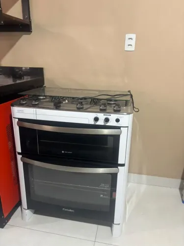 Fogão de 5 bocas com 2 fornos