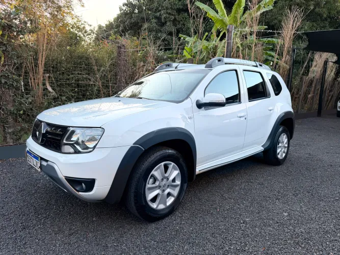 Renault Duster Dynamique 2.0 Hi-flex 16V Aut. 2016