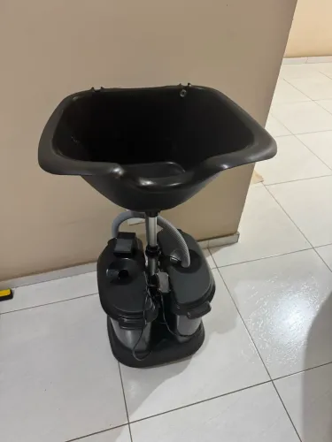 Lavatório portátil elétrico