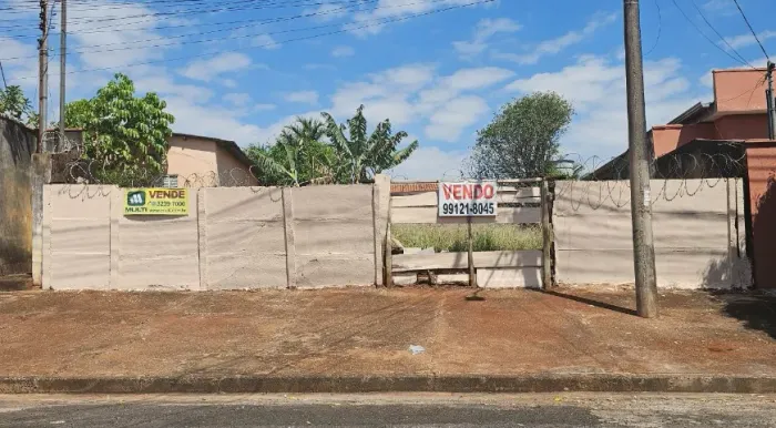 Vendo excelente terreno no Jaraguá com 420 m²