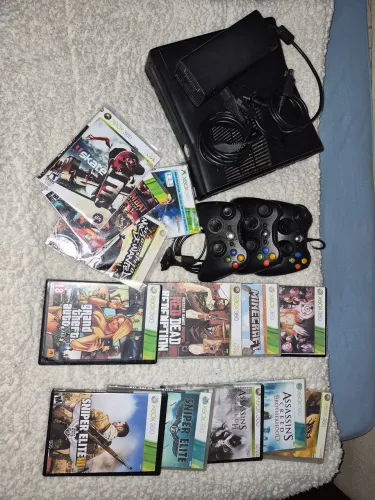 Xbox 360 250 gb - Desbloqueado LT - 13 mídias físicas e 7 digitais.