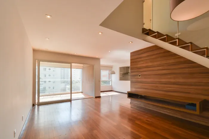 Duplex para venda e locação em Jardim Paulista com 3 quartos, sendo 3 suítes, 150m²
