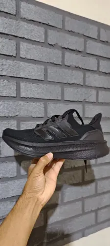 Tênis Ultraboost 5