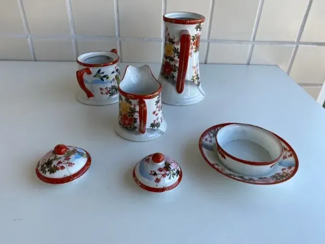 Delicadas Peças Em Porcelana Estilo Japonês Bule Açucareiro