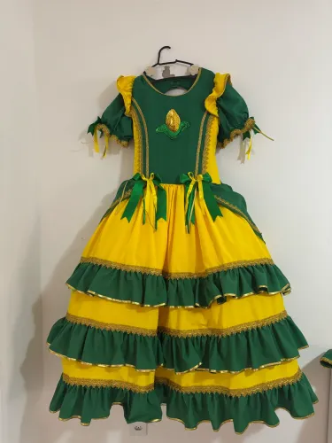 Vestido único de quadrilha rainha do milho com faixa