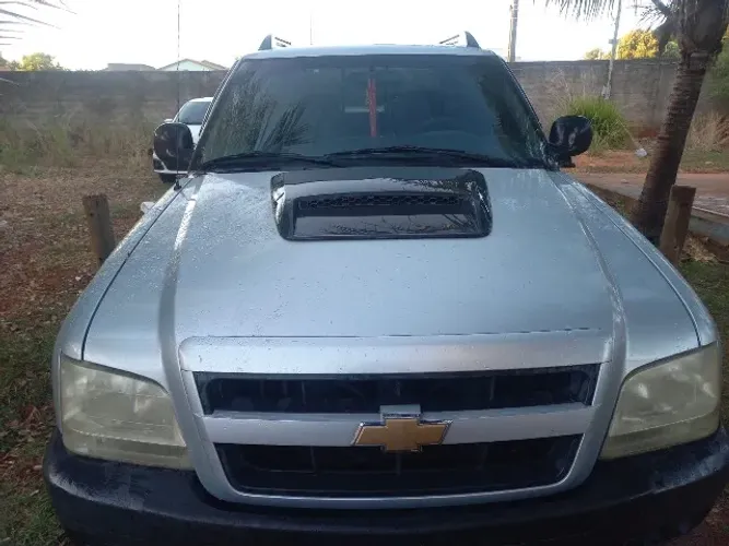 Chevrolet S10 P-up Colina 2.8 TDI 4x2/4x4 CD Dies. 2009