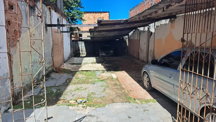 Terreno em Itapuã 