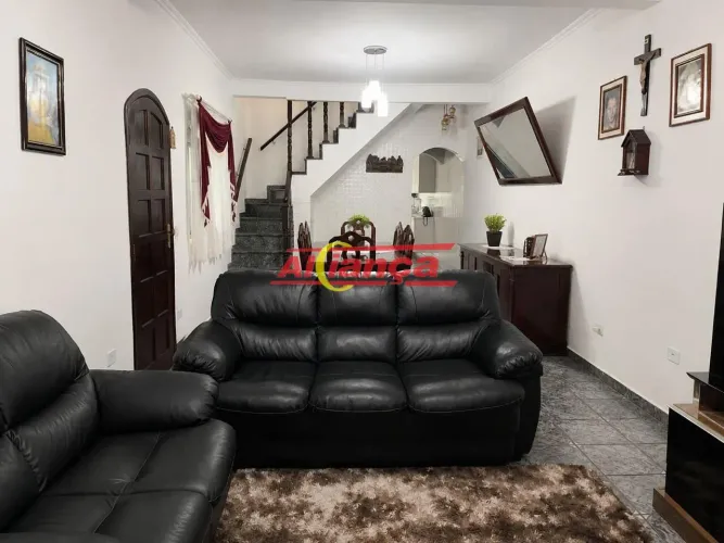 Sobrado Espaçoso à Venda no Jardim Santa Cecília Conforto, Segurança e Excelente Localizaç