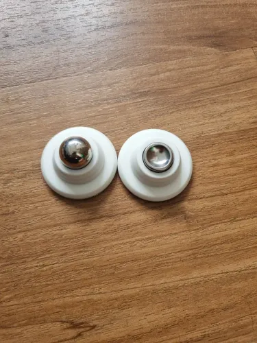 Batedor magnetico para porta