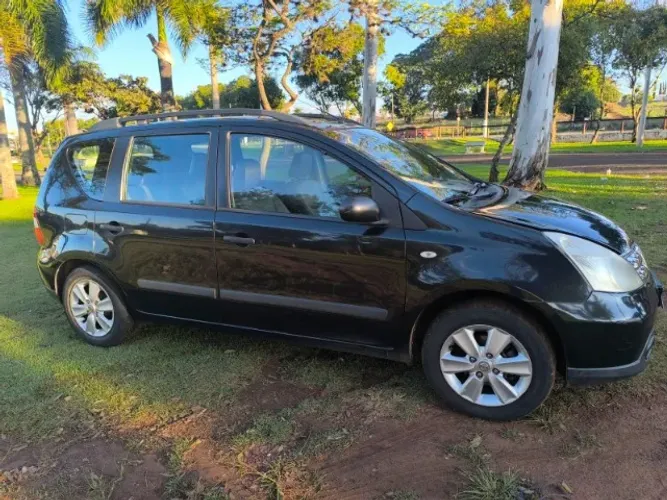Nissan Livina S 1.6 16V Flex Fuel Mec. 2011