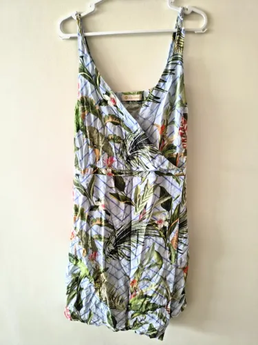 Vestido Tropical curto