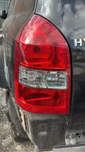 Lanterna traseira esquerda Tucson R$ 200 original