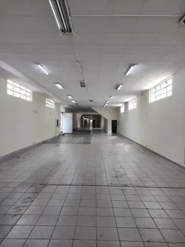 Imóvel para aluguel com 470 metros quadrados em Vila São Jorge - São Vicente - SP