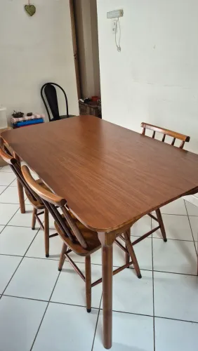 Mesa 6 cadeiras - Madeira 