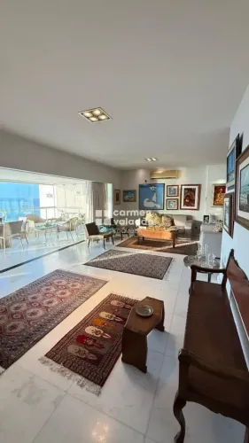 Apartamento 4 suítes à venda no Corredor da Vitória