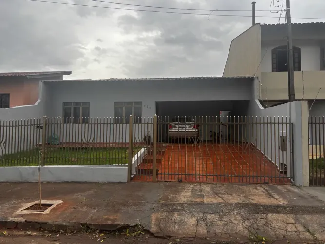 Térrea para venda possui 140 metros quadrados com 3 quartos em Jardim Novo Sabará - Londri