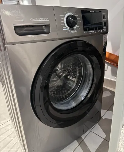 Máquina de lavar Midea Storm Wash Inverter Tambor 4D, 