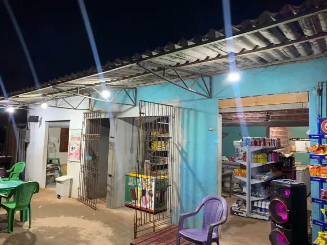 Vende-se ou troca-se uma casa