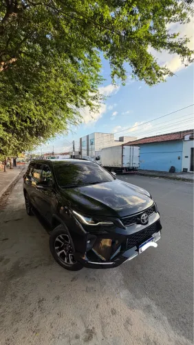Toyota Hilux SW4 SRX 4X4 2.8 TDI 16V Dies. Aut. 2017