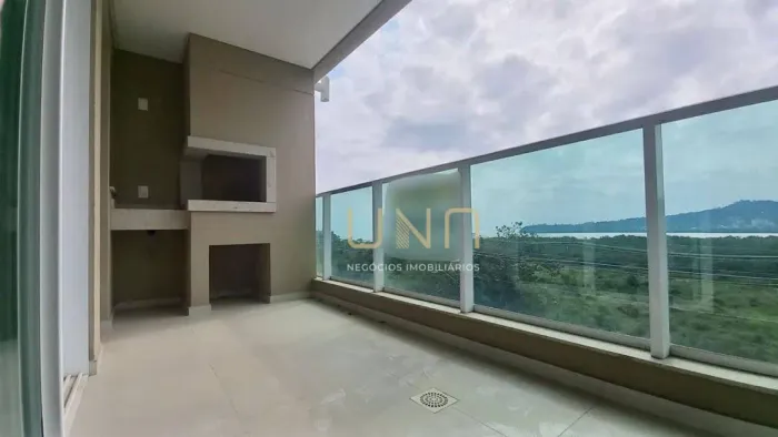 Apartamento com 3 dormitórios à venda, 100 m² por R$ 1.800.000,00 - João Paulo - Florianóp