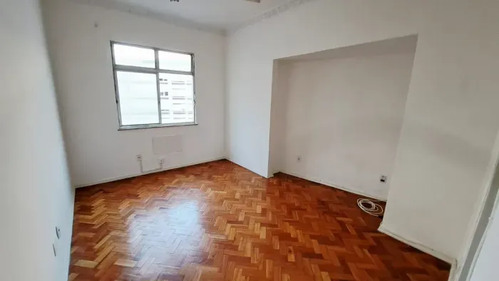 Apartamento de quarto e sala para alugar no Flamengo - Rio de Janeiro - RJ