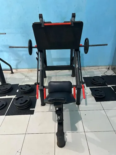 Maquinaria de academia no preco bom