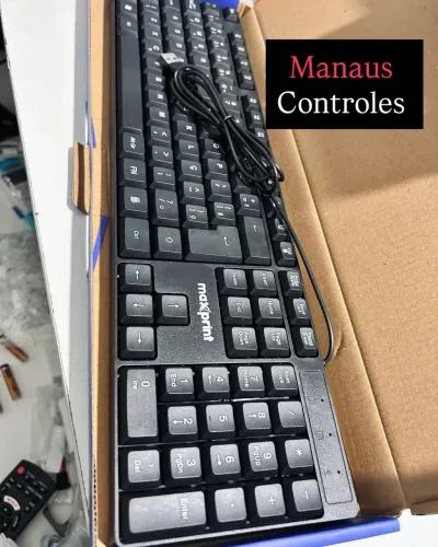 Teclado Básico para Computador MaxPrint ( Com Fio )