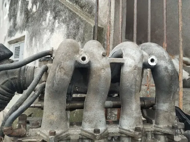 Coletor admissão motor J6 2.0 16v