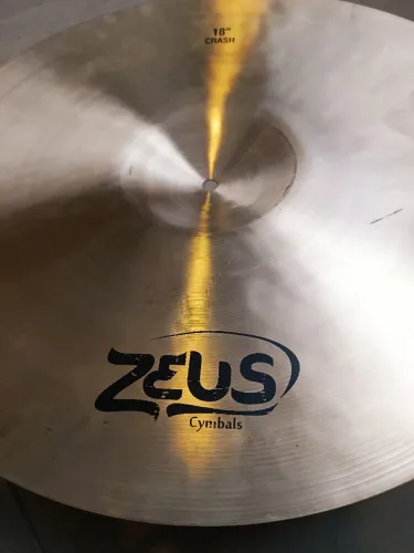 Prato Liga B20 Zeus custom 18"