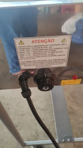 VENDO BUFFET QUENTE 8 CUBAS