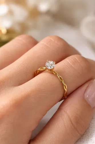 Anel solitário em ouro 18k