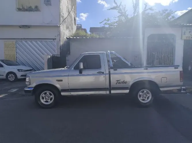 Ford F-1000 XLT 2.5 HSD Diesel TB 1997