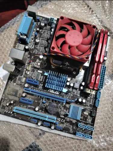 Kit PC - Placa Mãe, Processador e Memória