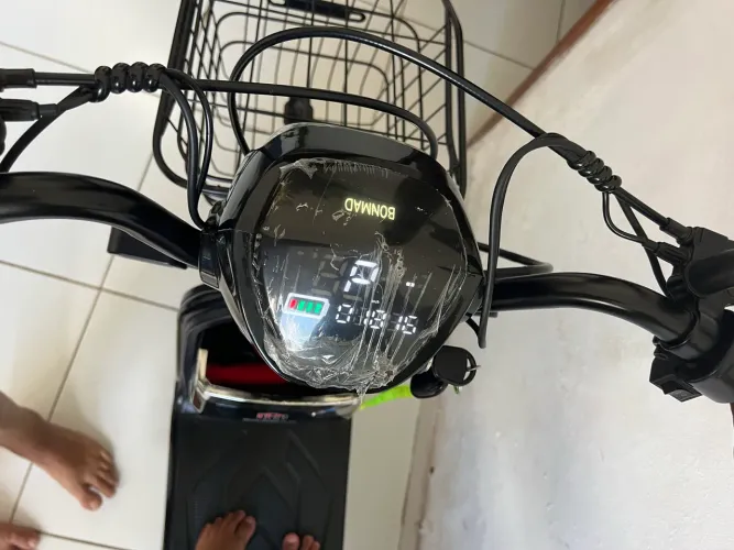 Moto elétrica BONMAD