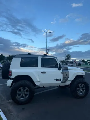 Troller T-4 4X4 3.2 20V TDI Cap. Rígida Diesel 2017