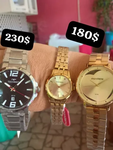 Novo na etiqueta techons original e Mondaine