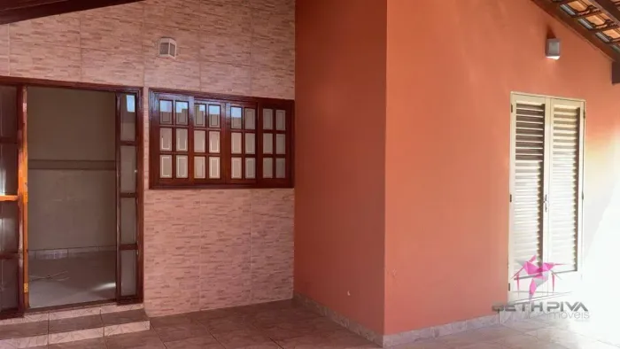Casa com 3 dormitórios à venda, 162 m² por R$ 350.000 - Vila Bancária - Leme/SP