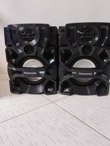 Vende-se duas caixas do som 700wt cada