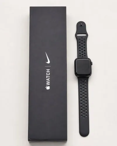 Apple Watch Nike Series 6 ? 44 mm
