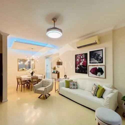 MARAVILHOSO APARTAMENTO DE 3 QUARTOS NA QUADRA DA PRAIA COM VAGA !!!
