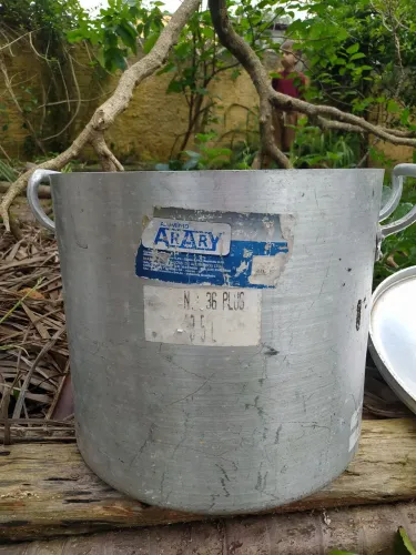 Panela de alumínio 35l